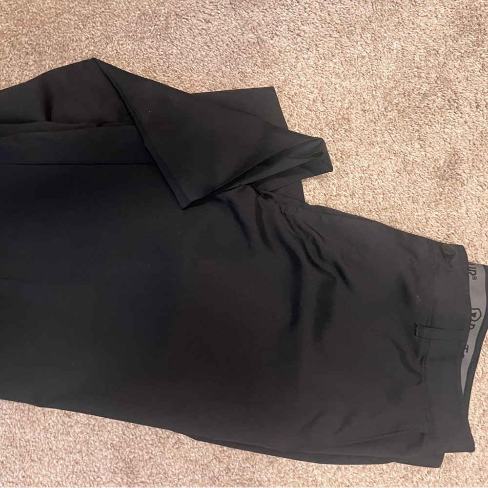 Men’s black golf pants